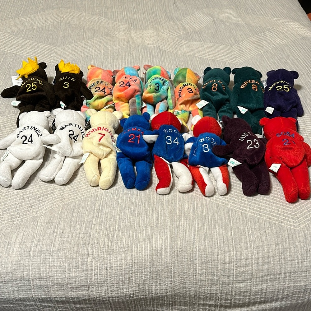 Salvino’s Bamm Beano's Beanie Babies - Lot of 17 items
